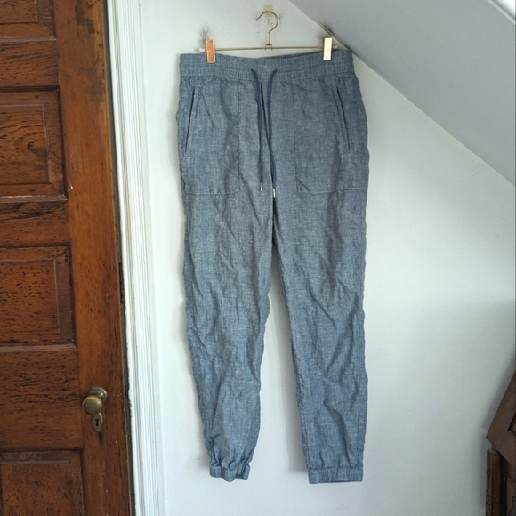 ATHLETA Chambray Blue Retreat High Rise Elastic Waist Linen Jogger Pant Size 8 - Picture 1 of 6